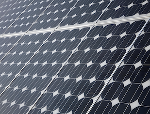 最新の企業ブログについて シルバーの価格が急上昇し 太陽光発電会社は 銀の削減を加速させる